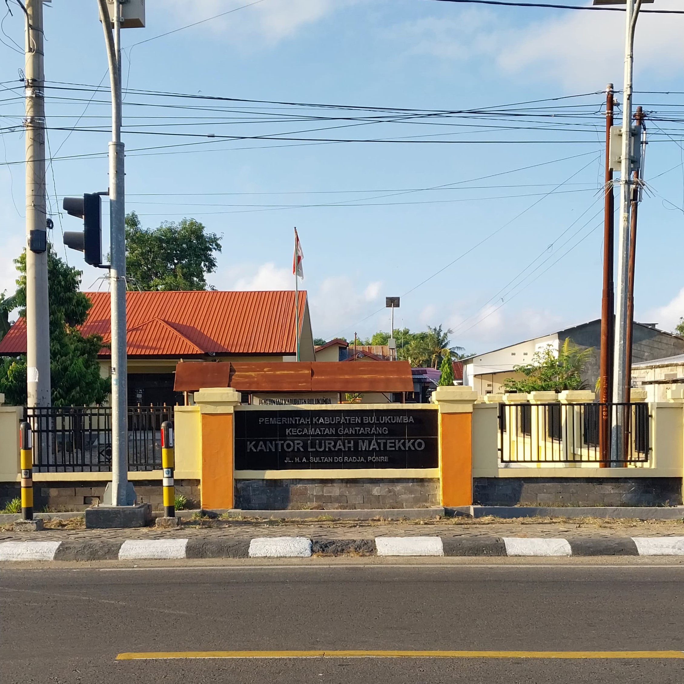Kantor Kelurahan Matekko
